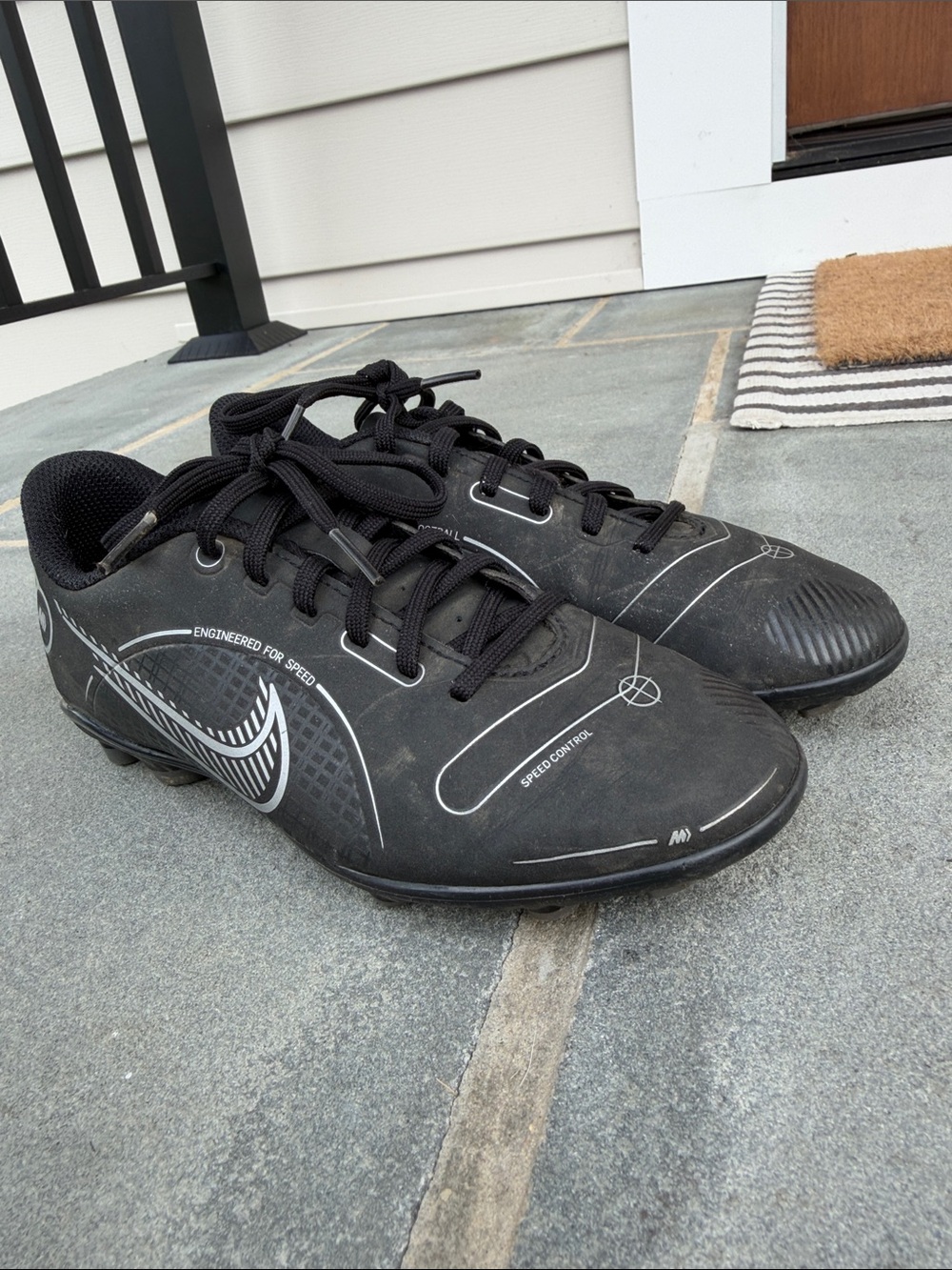 Nike Boys Athletic Cleats